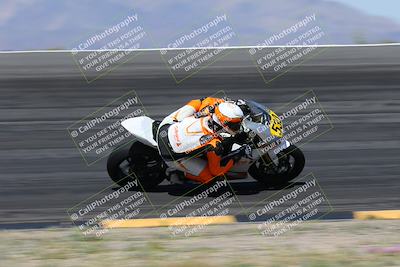 media/Apr-05-2024-Apex Assassins-CVMA Friday Practice (Fri) [[ee2ef04f2b]]/3-Racer 2/Session 3 (Bowl Speed Pans)/